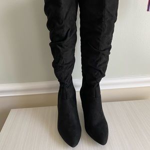 Size 8 Boutique Heeled Boots